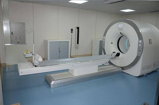 射線防護(hù)門(mén)的智能化與自適應(yīng)控制技術(shù)研究